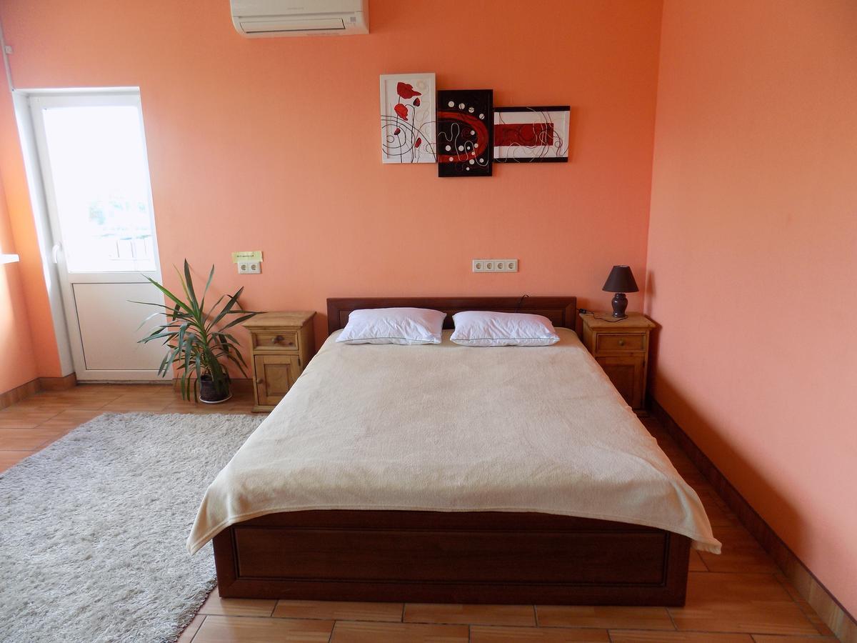 Hostel Geo Gomel Exterior photo