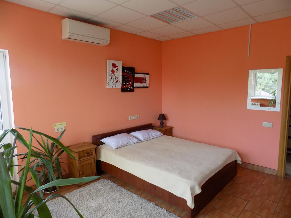Hostel Geo Gomel Exterior photo